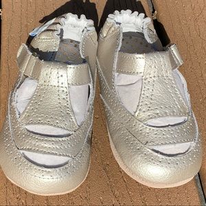 ROBEEZ “RUBY” INFANT GIRLS MINI T-STRAP SHOEZ SIZE 4 AGE 9-12 MONTHS NWTS